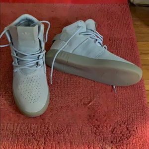 Adidas High top sneakers